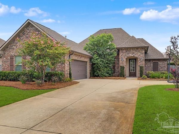 1458 Sabal Palm Dr, Gulf Breeze, FL 32563