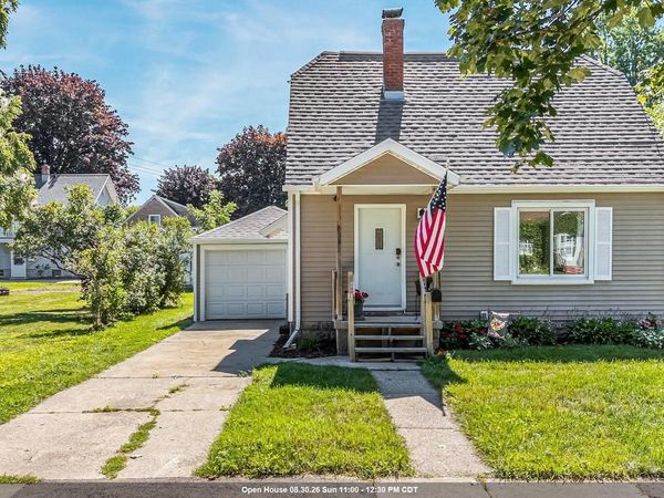 614 KAUKAUNA STREET, Kaukauna, WI 54130