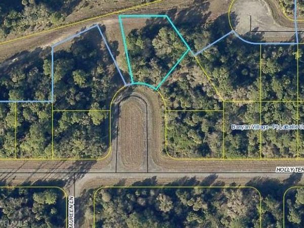 516 Holly TER , LABELLE, FL 33935