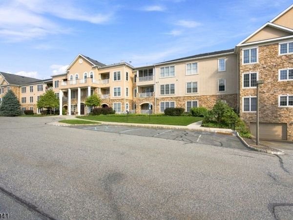 505 Cleveland Ln, Rockaway, NJ 07866