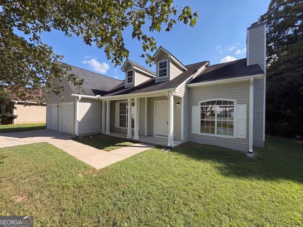 1088 Meadow Glen Circle, Fairburn, GA 30213