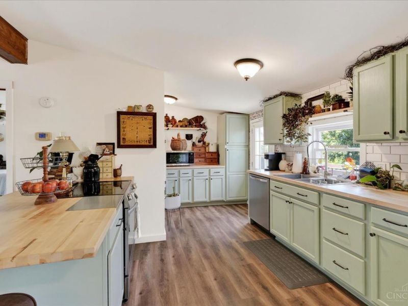 908 Big Woods Road, Seaman, OH 45679 Photo 10