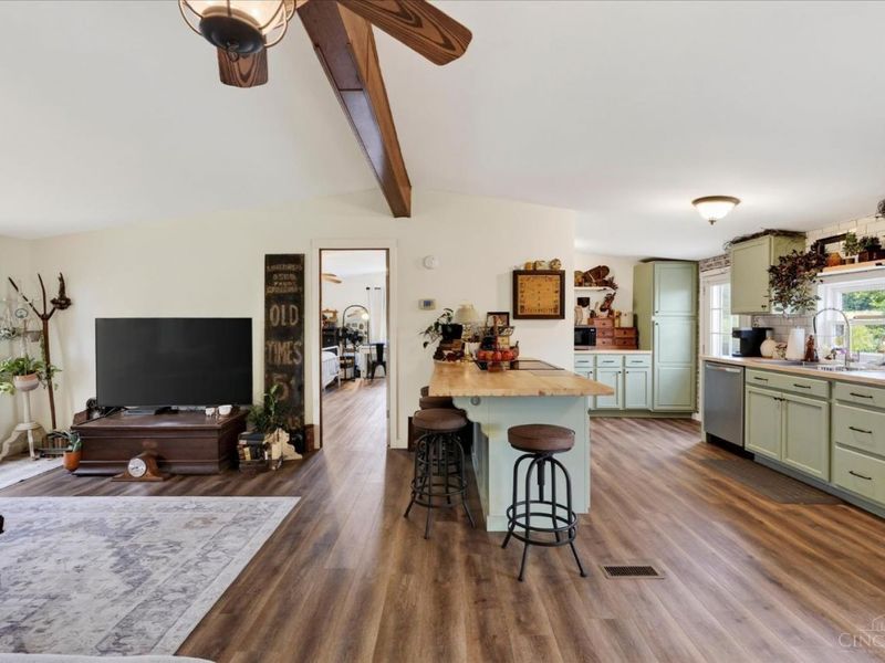 908 Big Woods Road, Seaman, OH 45679 Photo 9