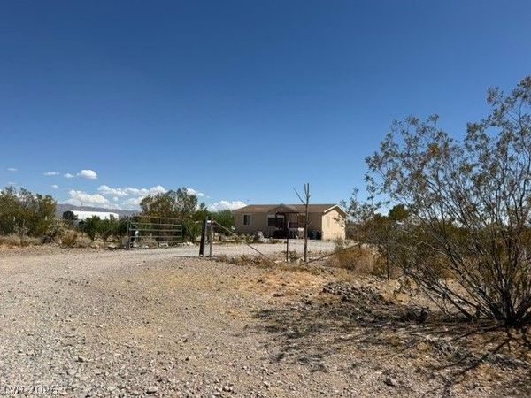 1931 W Carrol Street , Pahrump, NV 89060