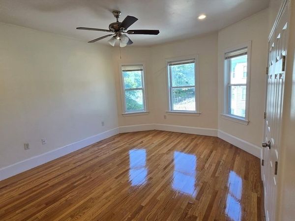 25 Angell, Unit 3, Boston, MA 02124