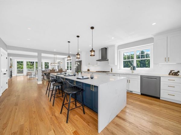 11 Adams Ln, Unit 11, Sherborn, MA 01770