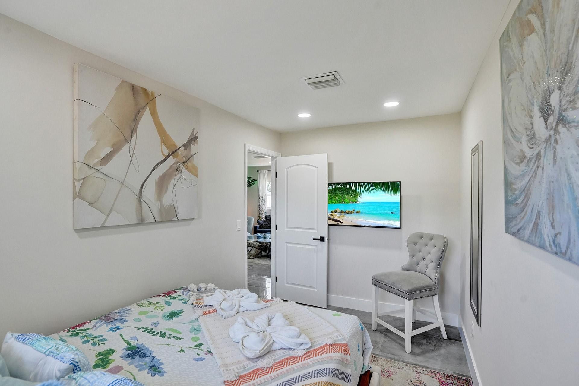 8047 NW 1st Place, Miami, FL 33150 Photo