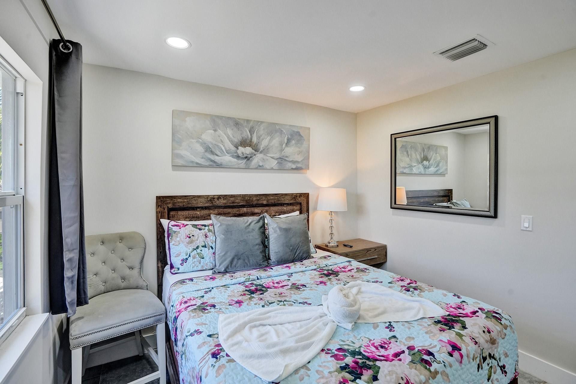 8047 NW 1st Place, Miami, FL 33150 Photo