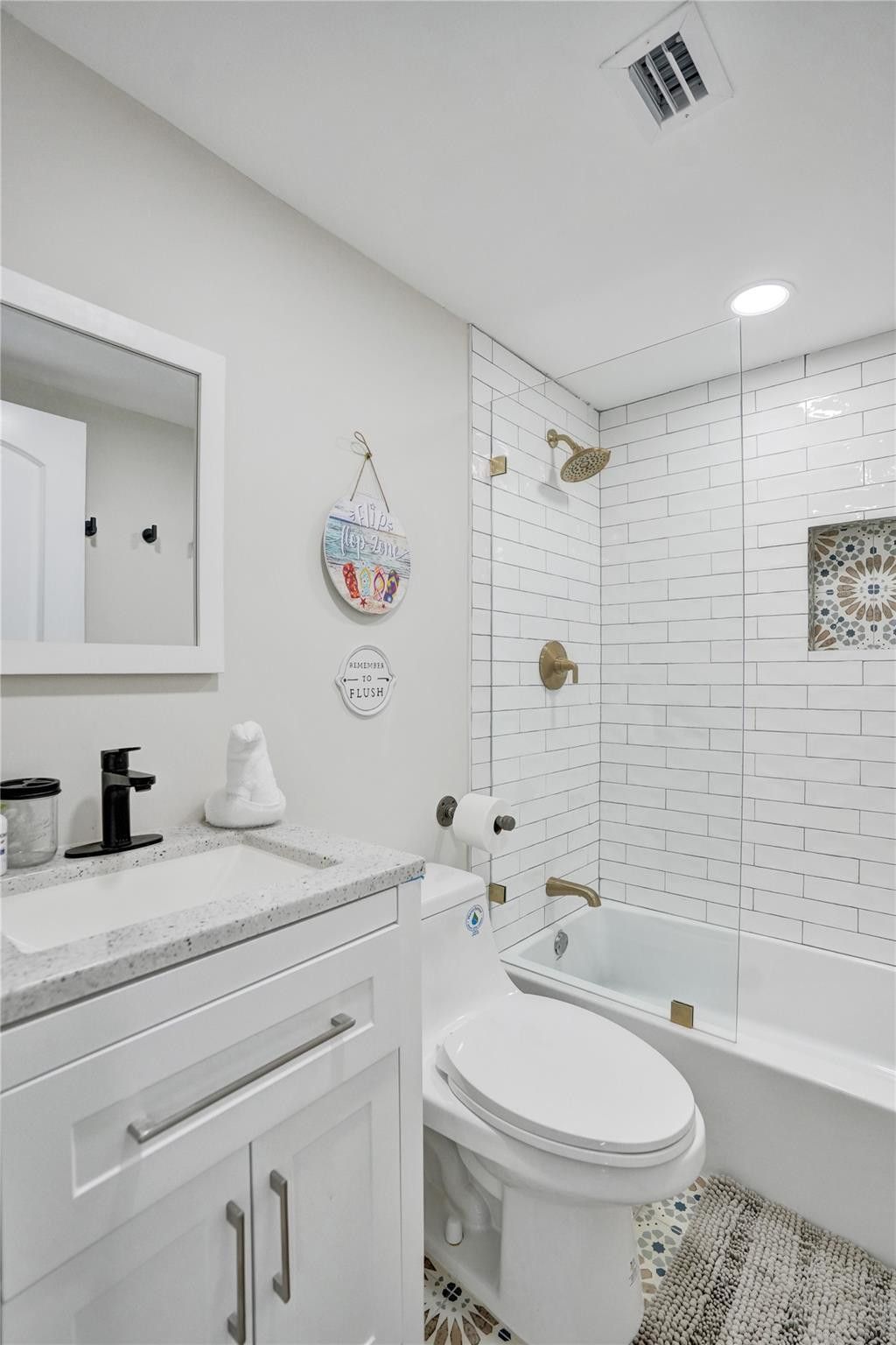 8047 NW 1st Place, Miami, FL 33150 Photo