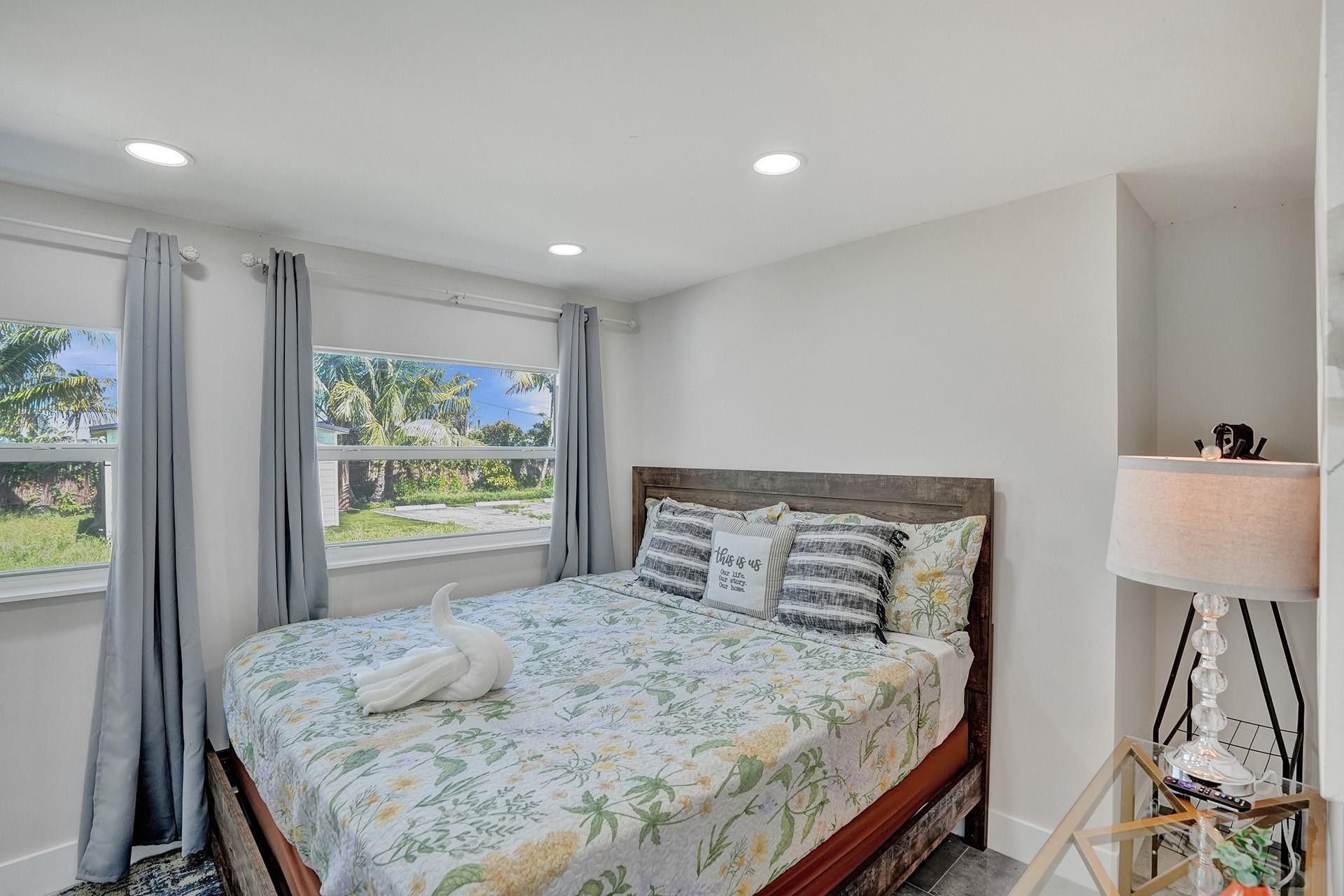 8047 NW 1st Place, Miami, FL 33150 Photo