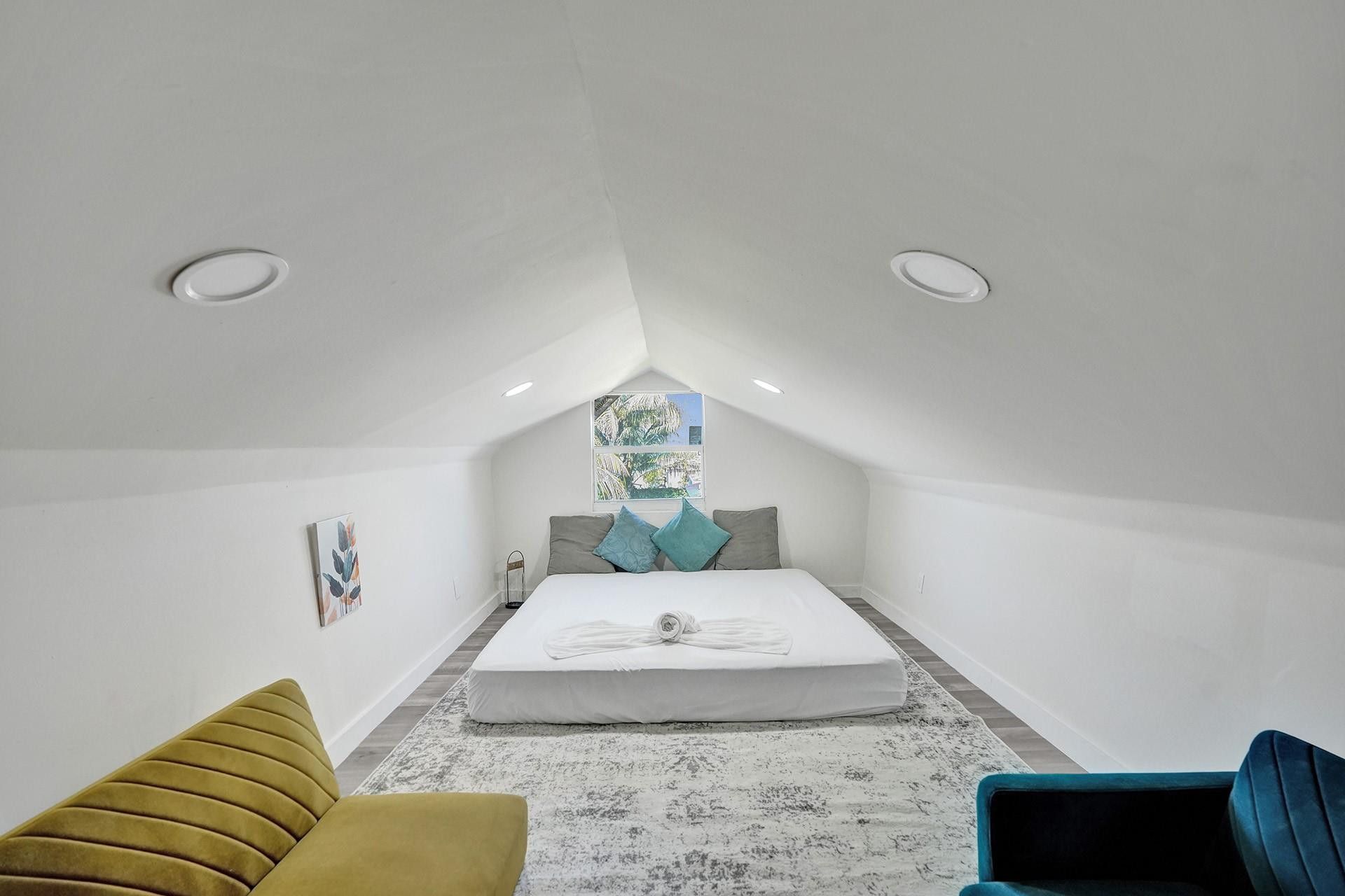 8047 NW 1st Place, Miami, FL 33150 Photo