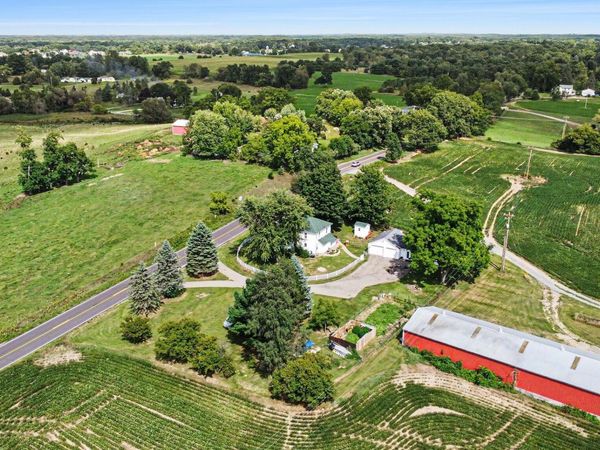 9917 Cady Road, Jackson, MI 49201