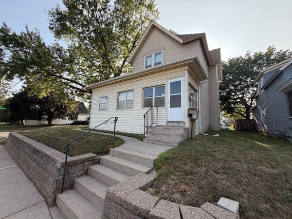 256 11th Avenue S, South Saint Paul, MN 55075