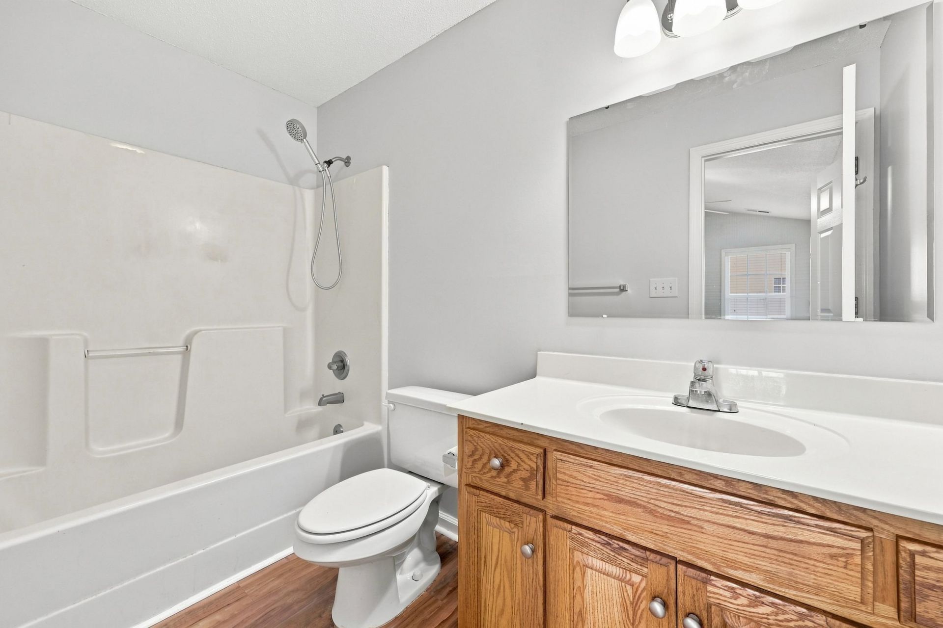 2748 Woodcreek Ln. Photo 15