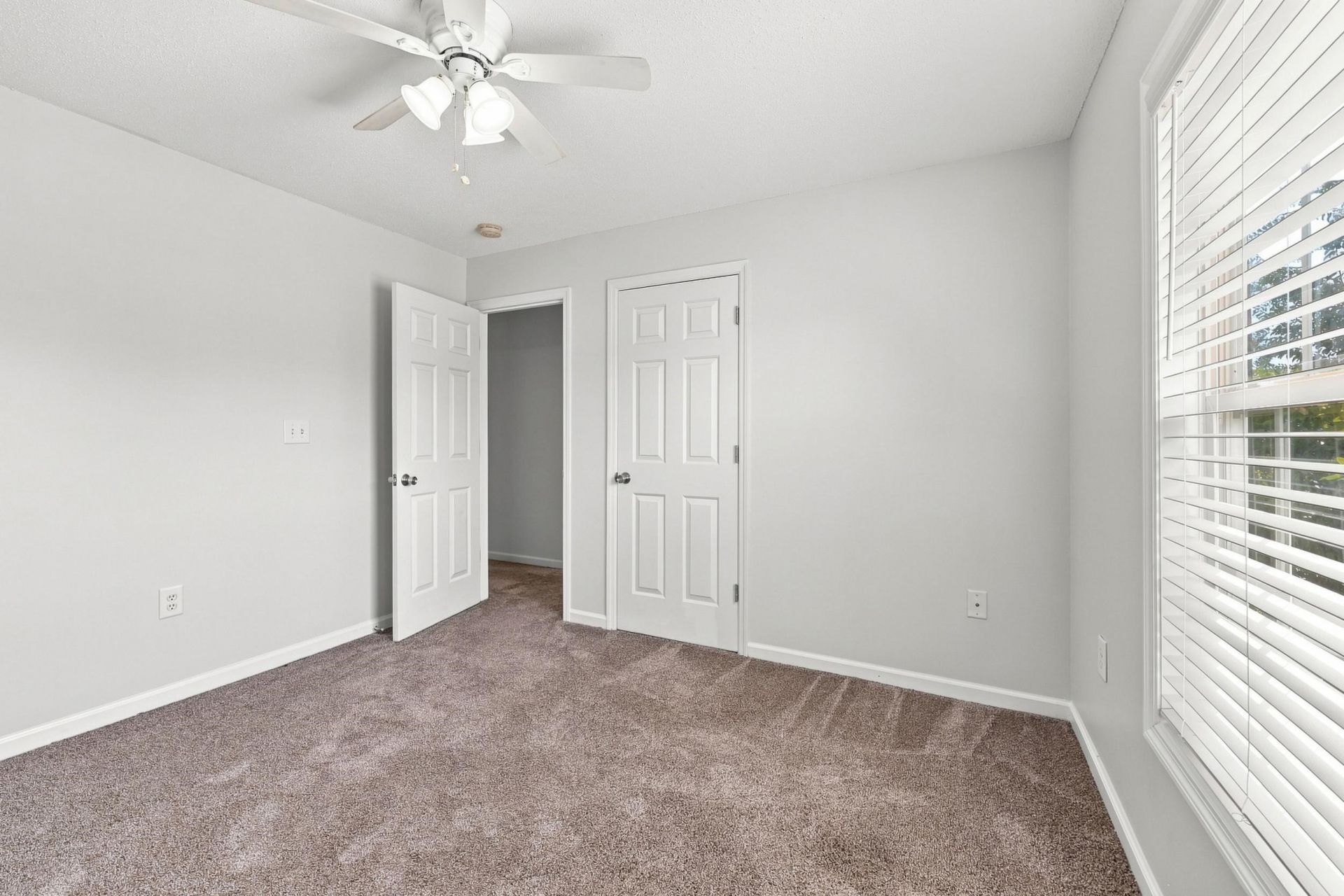 2748 Woodcreek Ln. Photo 20