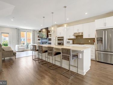 1020 S TAYLOR COURT, ARLINGTON, VA 22207