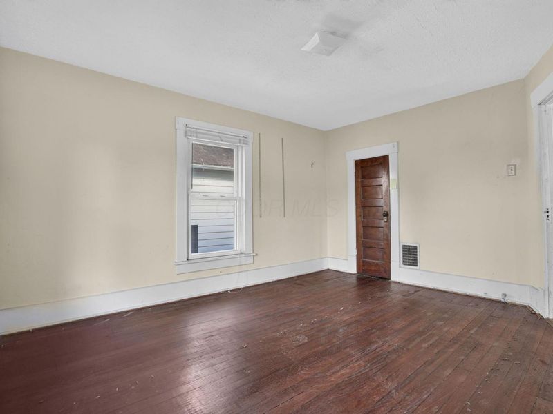 573 E Main Street , Newark, OH 43055 Photo 15