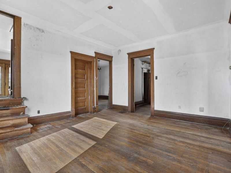 573 E Main Street , Newark, OH 43055 Photo 5