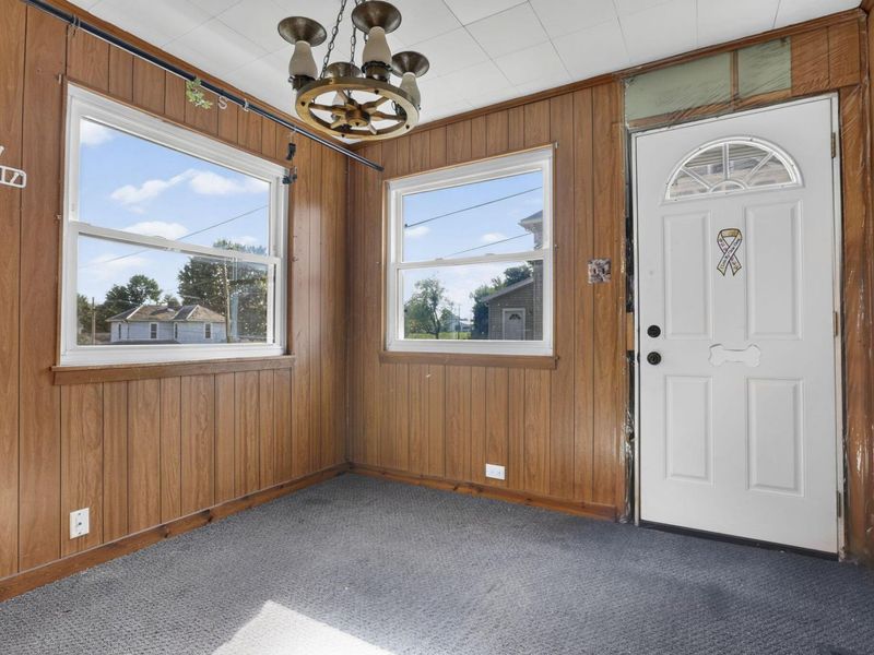 573 E Main Street , Newark, OH 43055 Photo 9