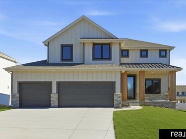 10415 S 191 Avenue, Omaha, NE 68136