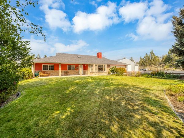 200 SE Crestview Lane, Madras, OR 97741