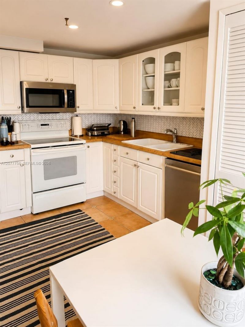 Please Call For Address, Unit 8D, Key Biscayne, FL 33149 Photo