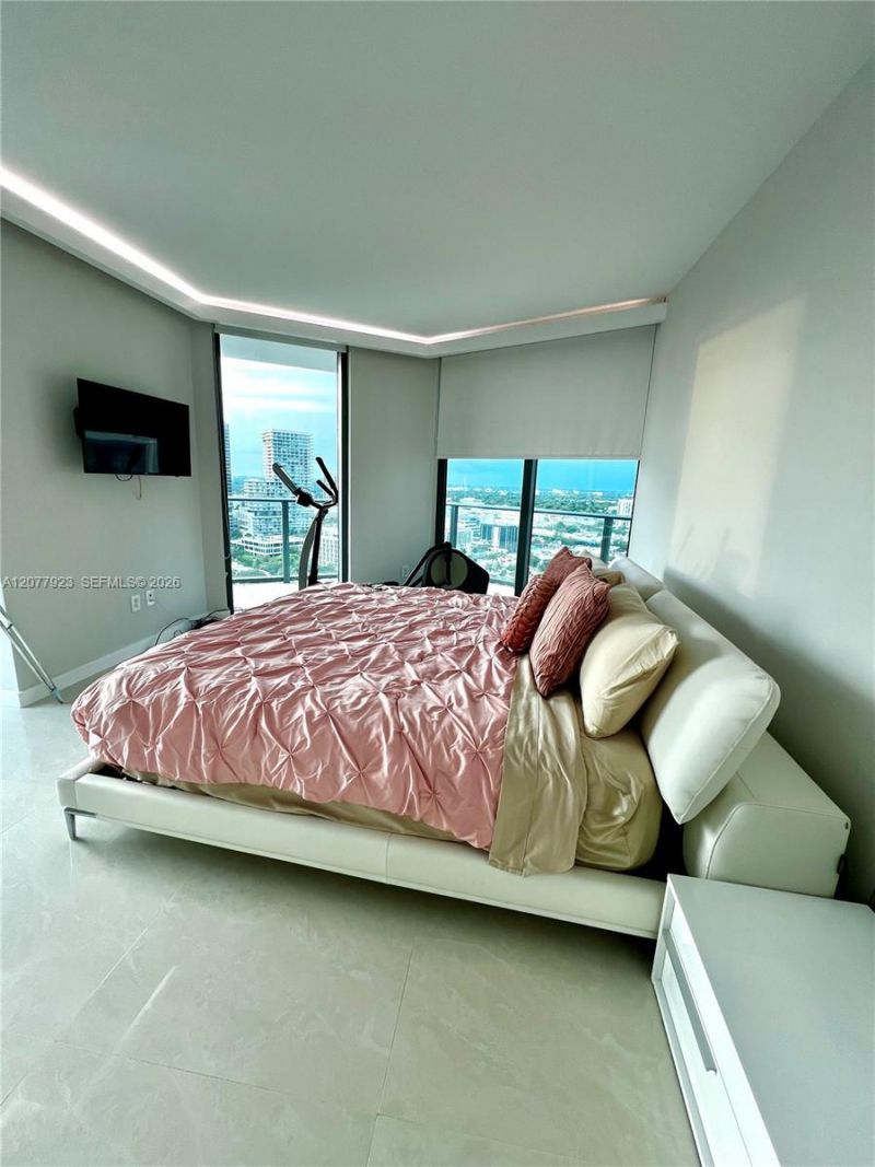 501 NE 31st St , Unit 1910, Miami, FL 33137 Photo