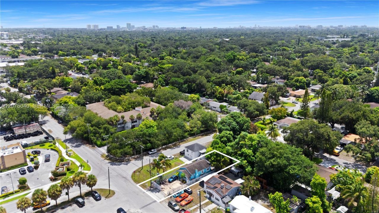 390 NE 166th St , North Miami, FL 33162 Photo
