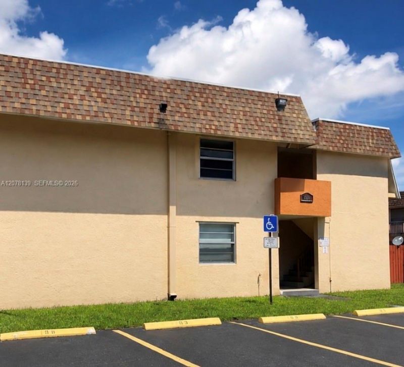 890 SW 129th Pl, Unit 210, Miami, FL 33184 Photo