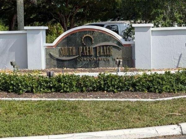 7610 Westwood Dr , Unit 122, Tamarac, FL 33321