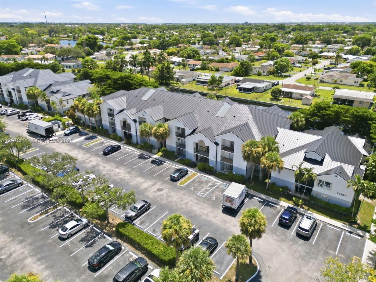 7610 Westwood Dr , Unit 122, Tamarac, FL 33321 Photo