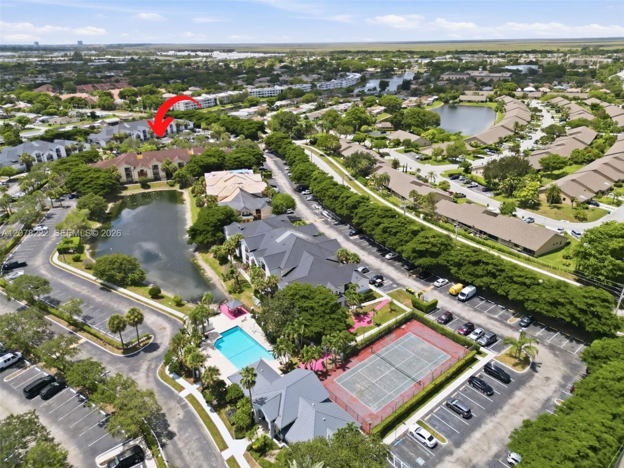 7610 Westwood Dr , Unit 122, Tamarac, FL 33321 Photo