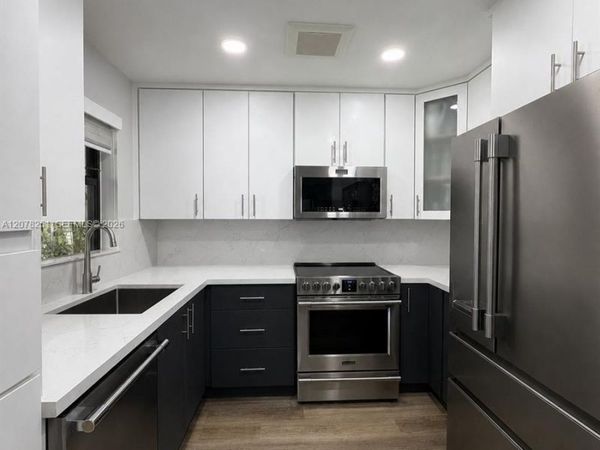 3295 Cocoplum Cir , Unit 3323, Coconut Creek, FL 33063