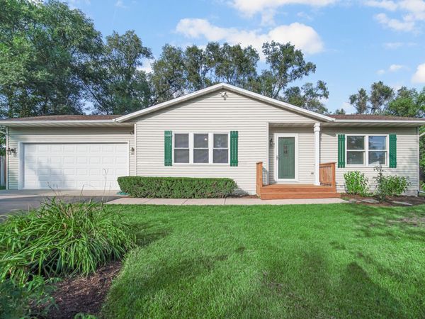 112 Cass Street , Spring Grove, IL 60081