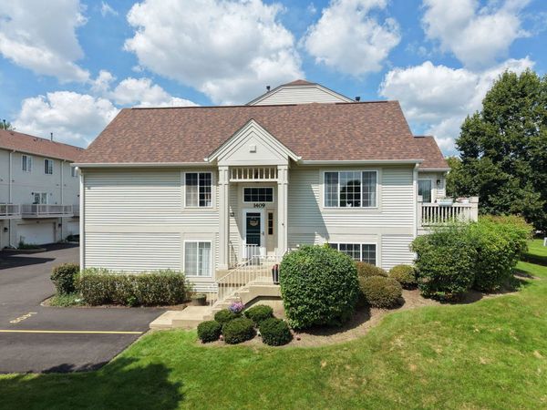 1409 New Haven Drive , Unit 1409, Cary, IL 60013