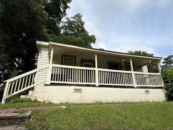 5 Spruce Street , Porterdale, GA 30014