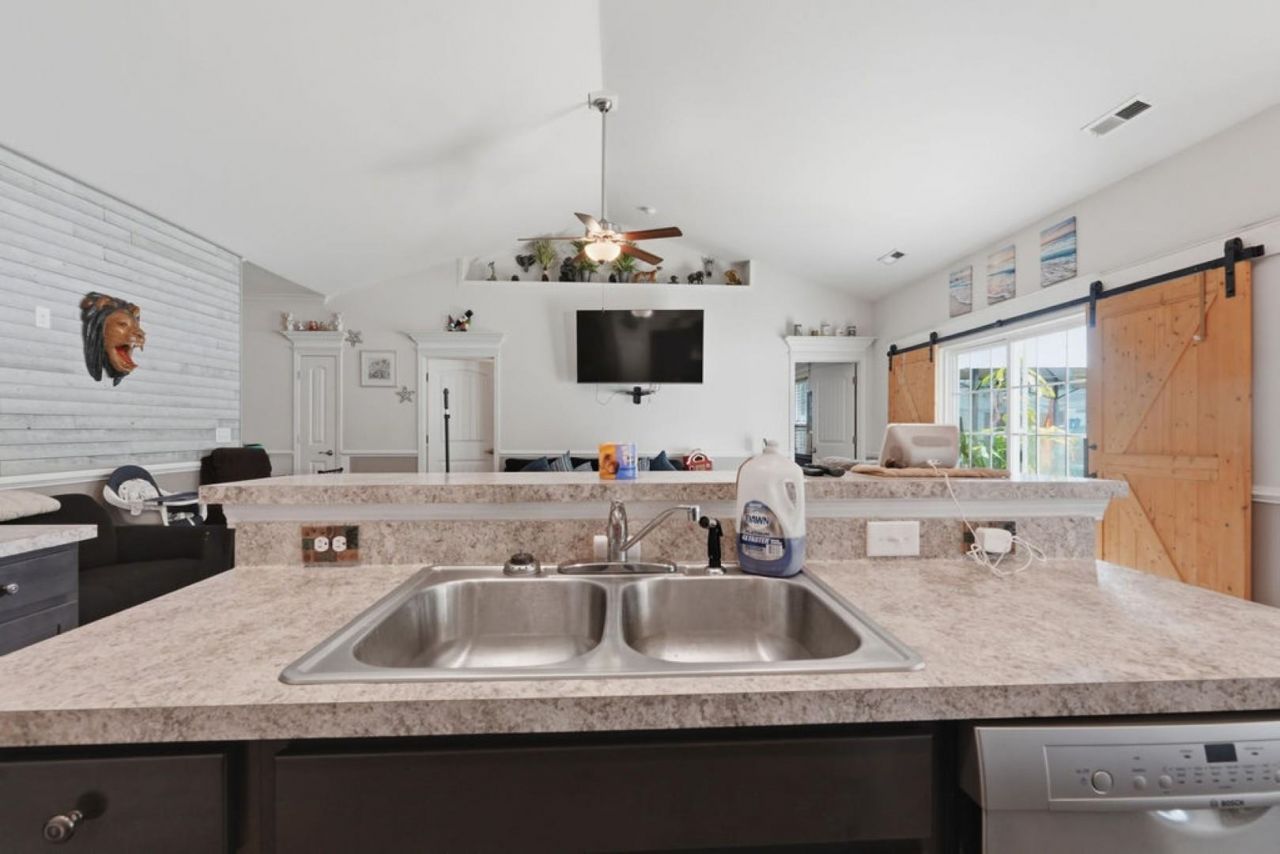 172 Palm Terrace Loop Photo 11