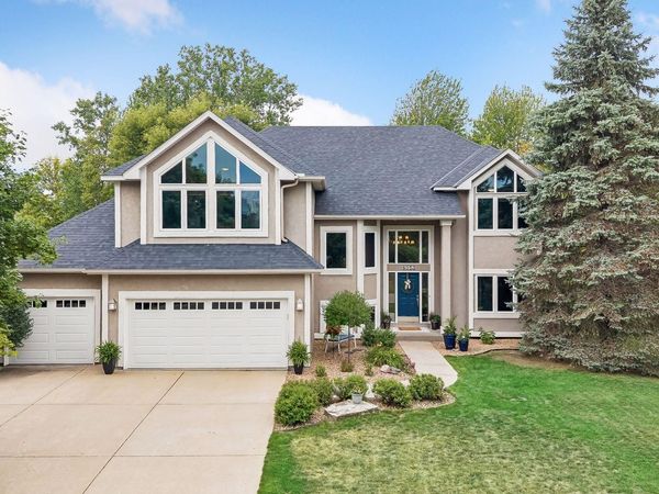 8053 Enclave Bay, Woodbury, MN 55125