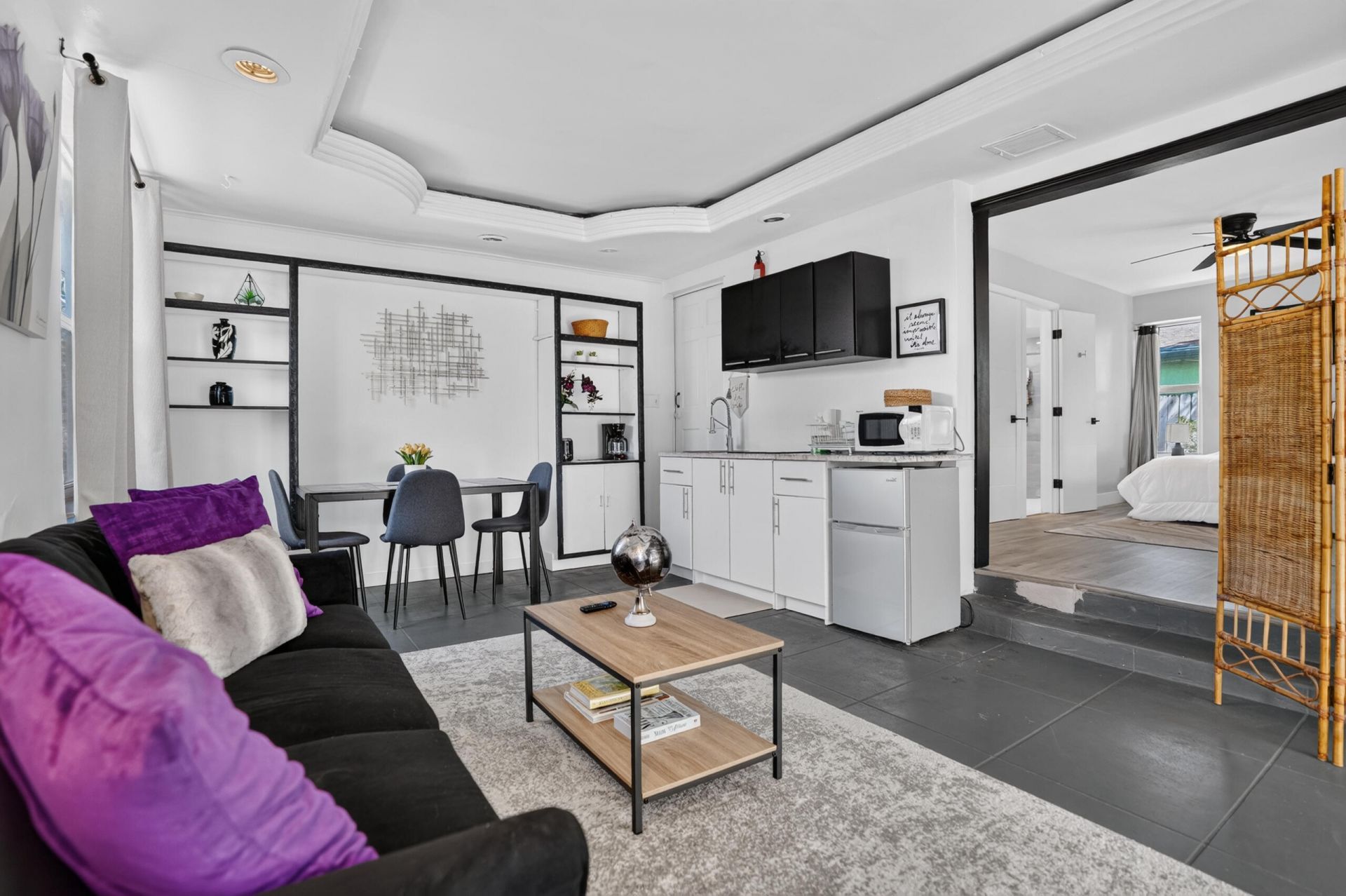 27 NW 14th Avenue, Unit C, Delray Beach, FL 33444 Photo