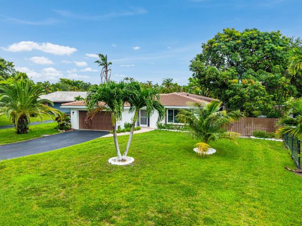 4025 NW 105TH Avenue, Coral Springs, FL 33065
