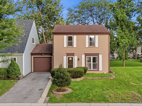 29W434 Hawthorne Lane, Warrenville, IL 60555