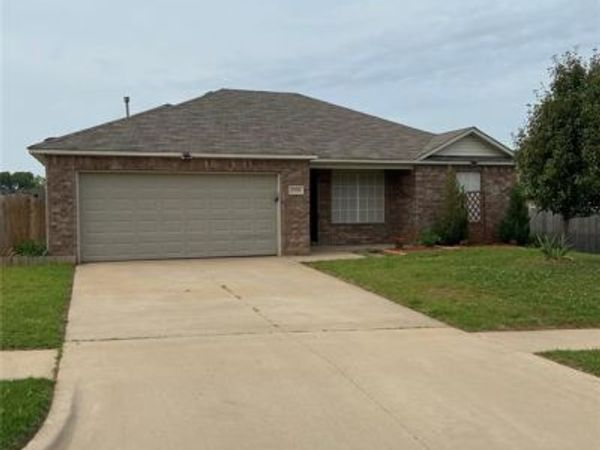 1204 Granite Lane, Noble, OK 73068