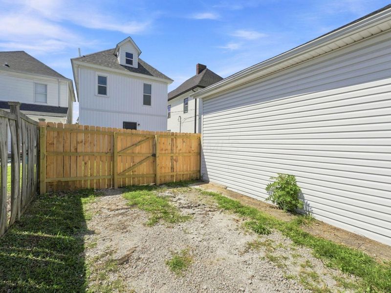 186 Dakota Avenue , Columbus, OH 43223 Photo 54