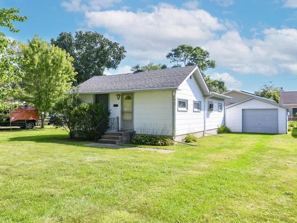 2812 Darlington STREET, Delavan, WI 53115
