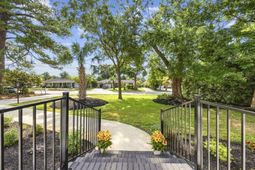 7603 Kingswood Dr. photo 4