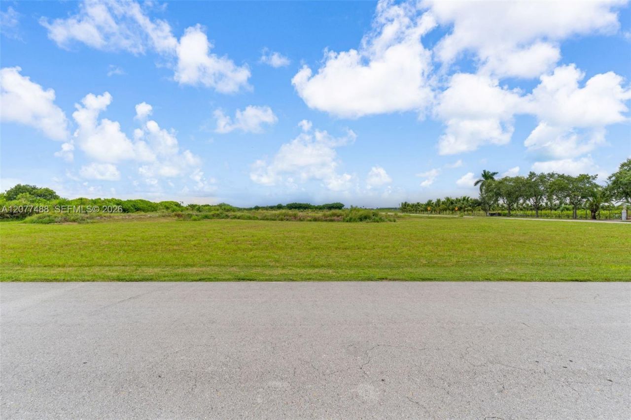 35250 SW 218 Ave , Homestead, FL 33034 Photo