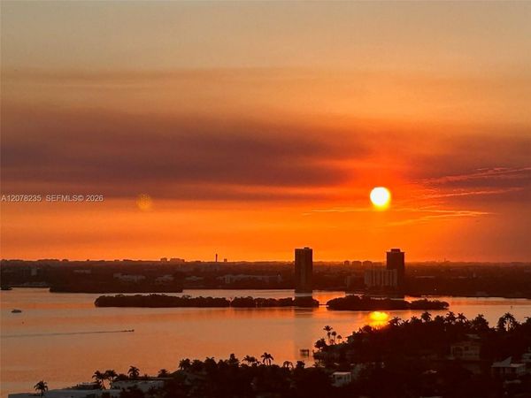 7601 E Treasure Dr, Unit PH206, North Bay Village, FL 33141