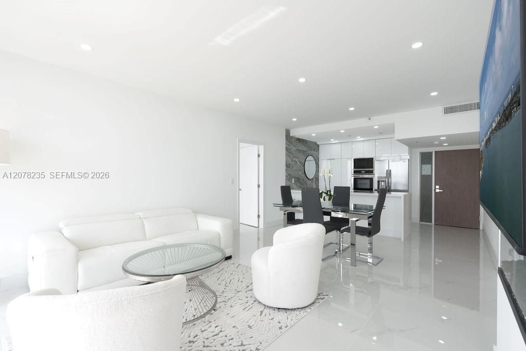 7601 E Treasure Dr, Unit PH206, North Bay Village, FL 33141 Photo