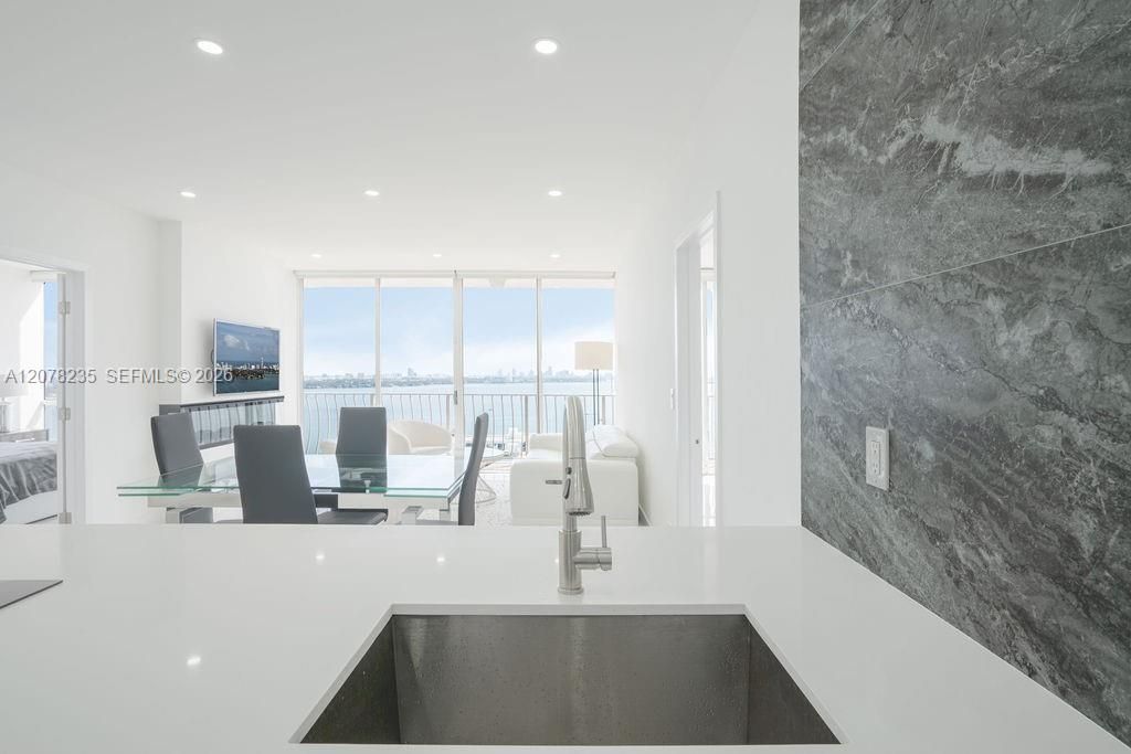 7601 E Treasure Dr, Unit PH206, North Bay Village, FL 33141 Photo