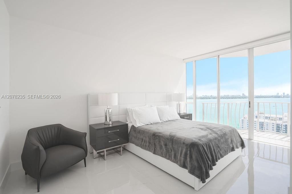 7601 E Treasure Dr, Unit PH206, North Bay Village, FL 33141 Photo